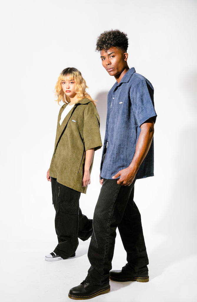 Jumbo Cords Button-Up in Olive