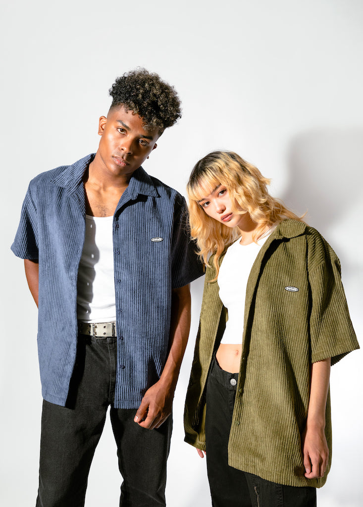Jumbo Cords Button-Up in Navy