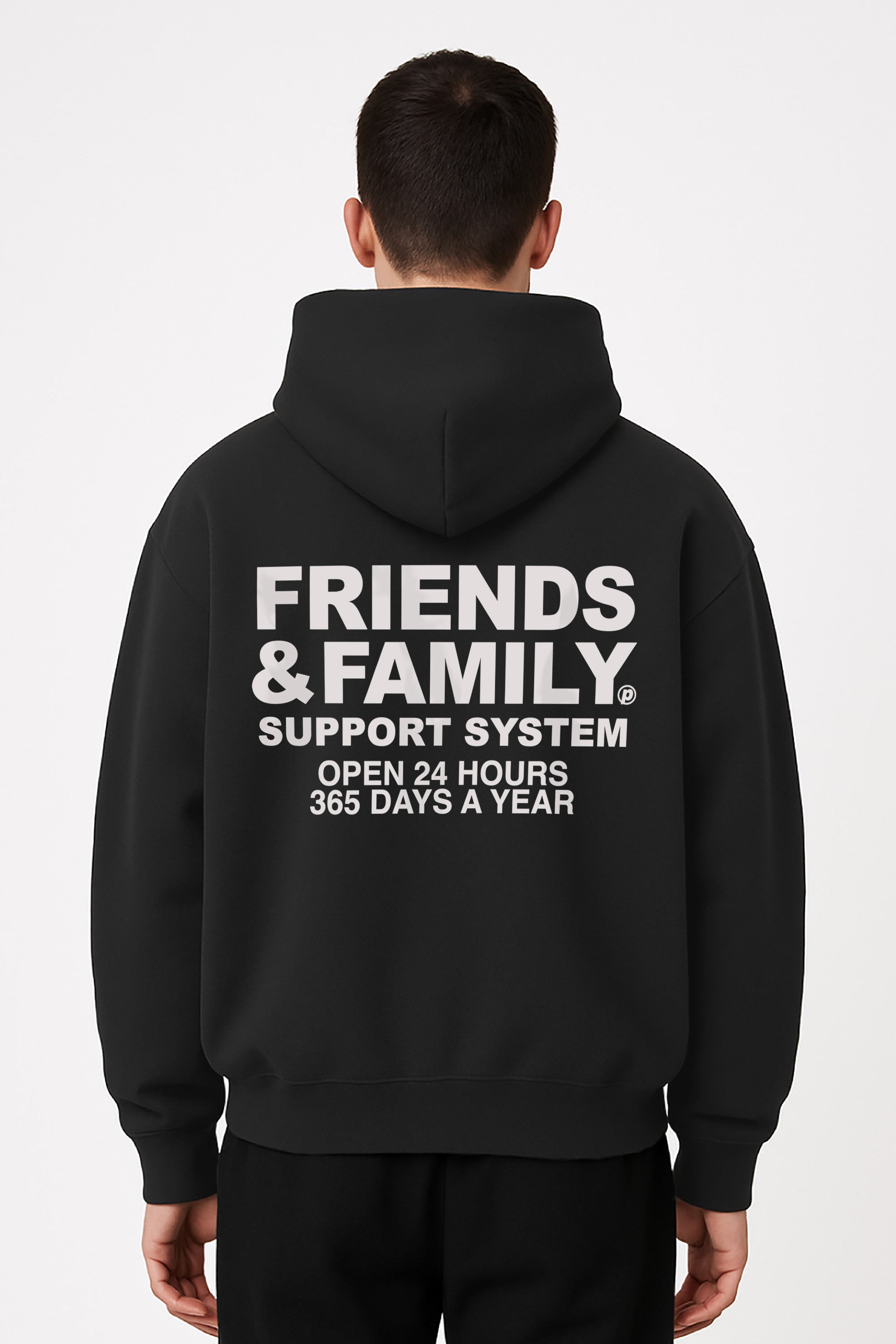 F&F Box Hoodie in Black