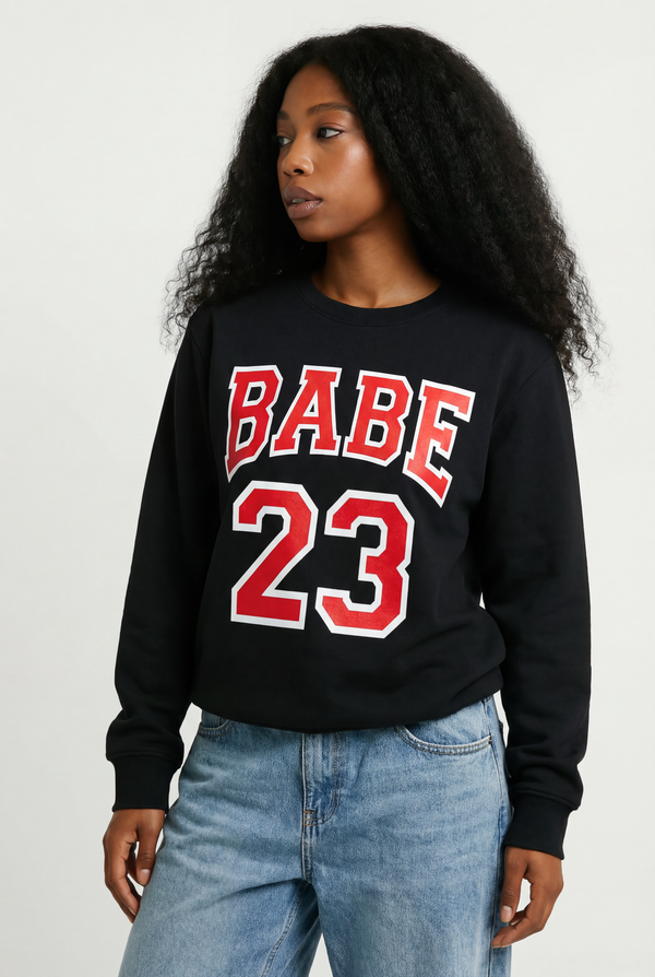 Babe 23 Crewneck in Black