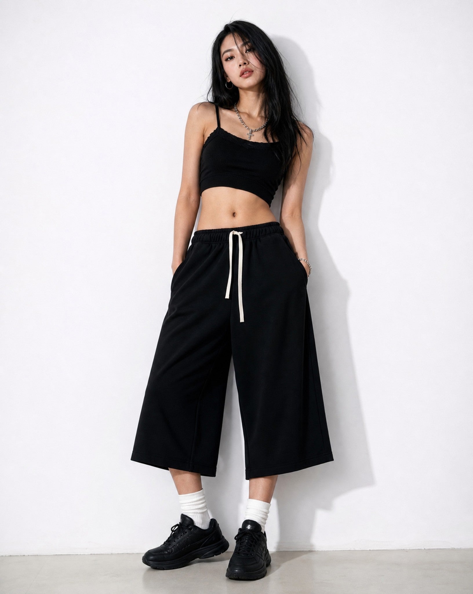 CORE 360 GSM 34 Leg Pants in Black - Editorial Image