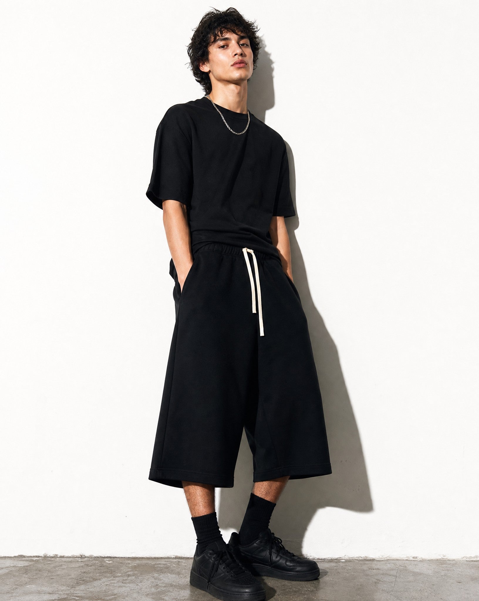 CORE 360 GSM 34 Leg Pants in Black - Editorial Image