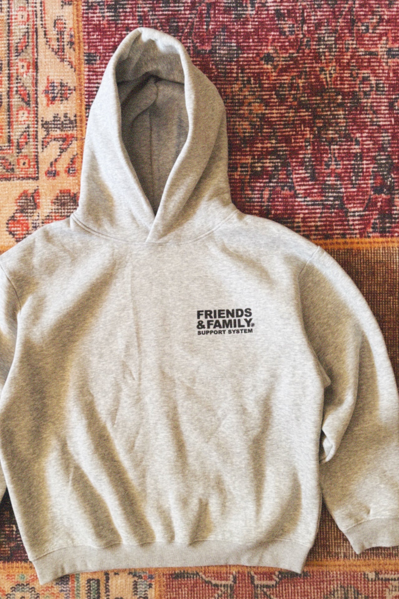 F&F Box Hoodie in Grey