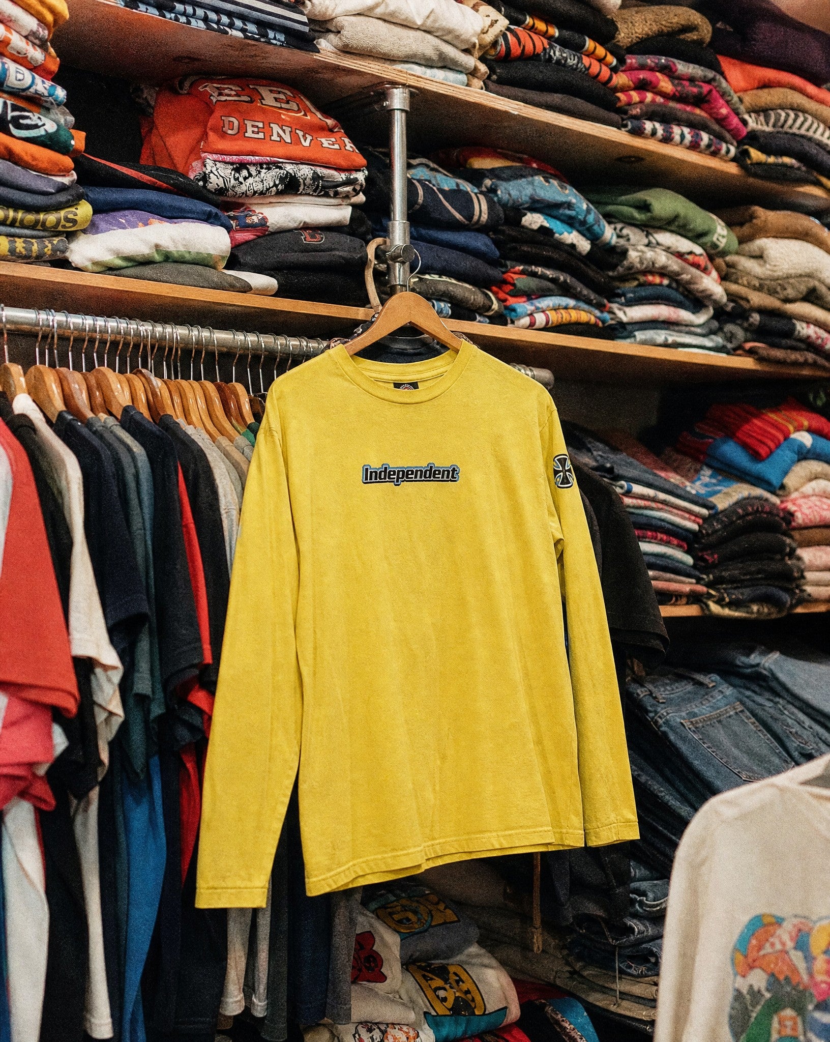 Independent Longsleeve - Creative Flat
