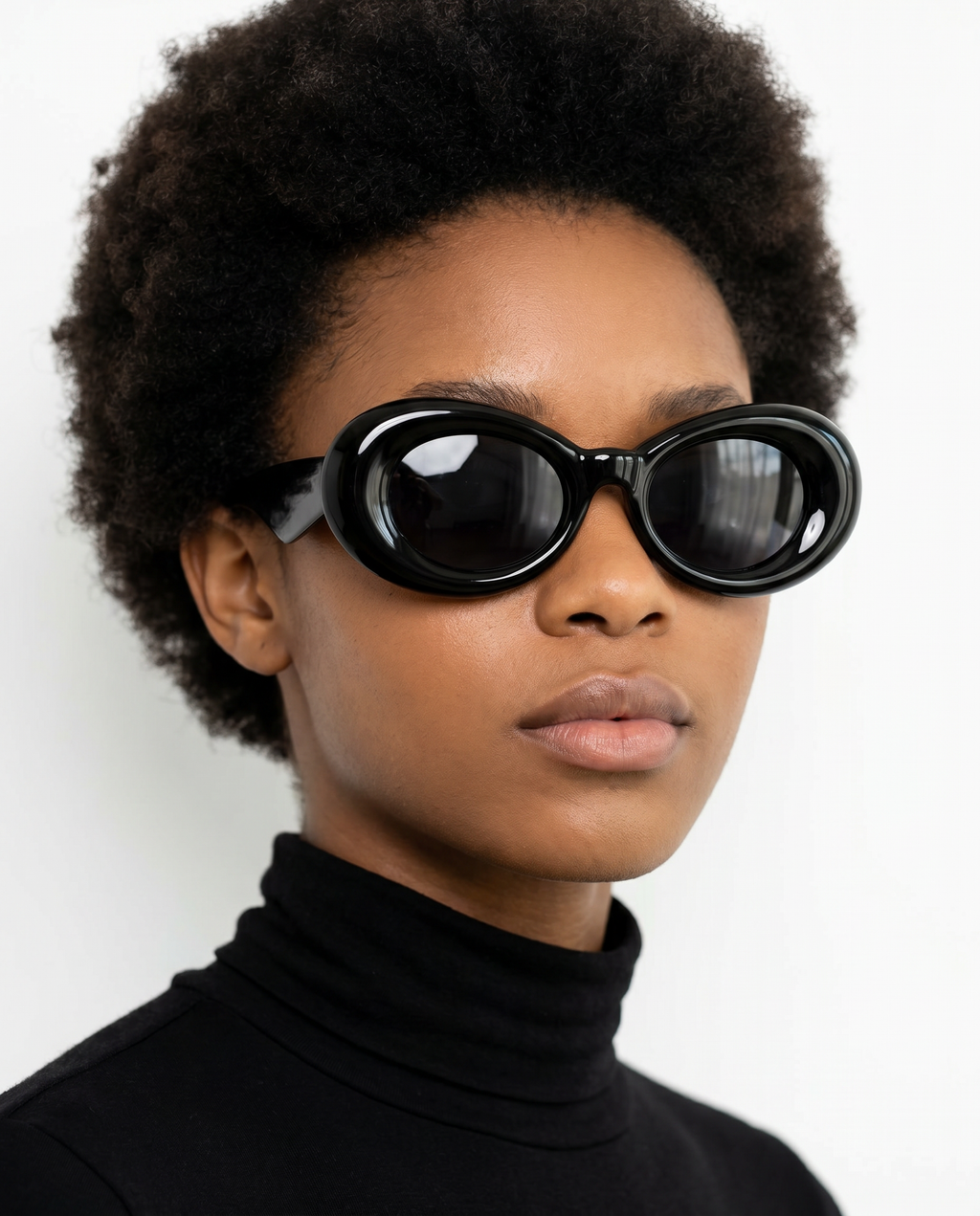 Nevermind Puff Sunglasses in Black