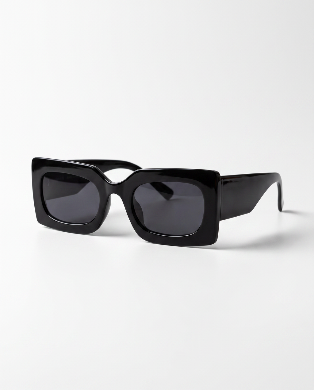 Rhubic Sunglasses in Black