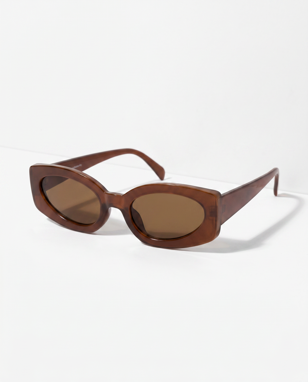 Sol Sunglasses in Amber