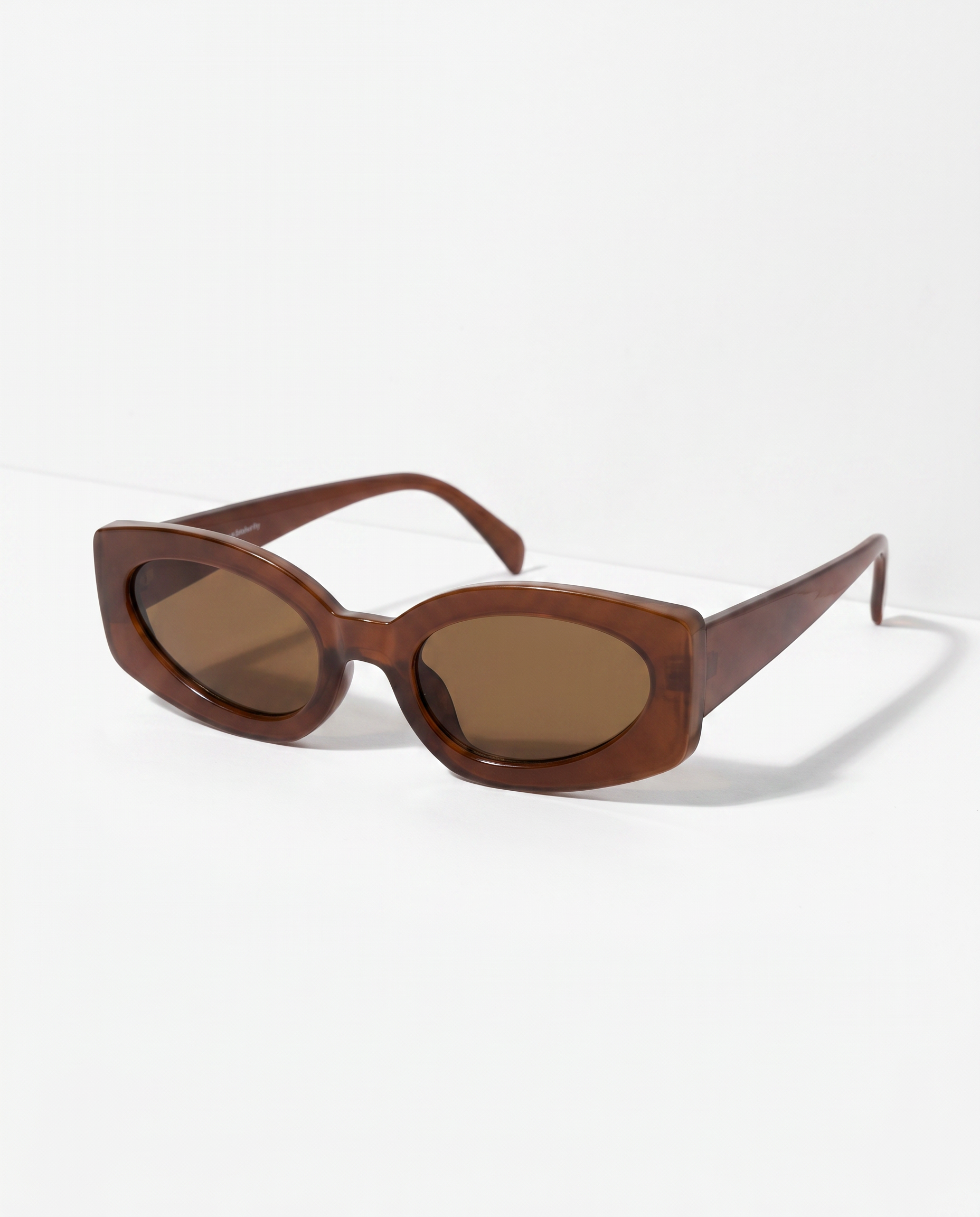 Sol Sunglasses in Amber