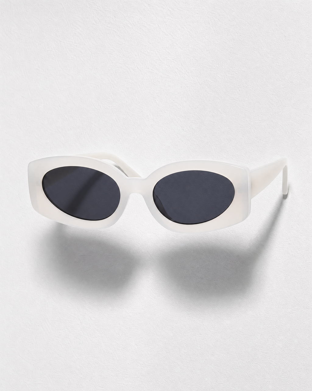 Sol Sunglasses in Bone