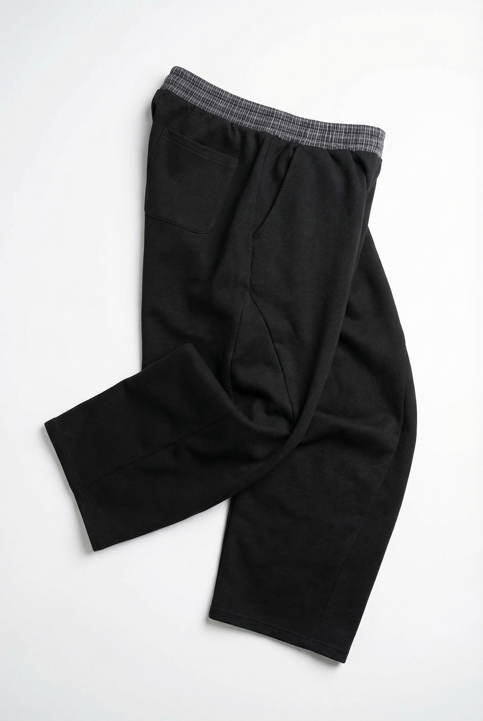 Petals Boxer Sweats in Black