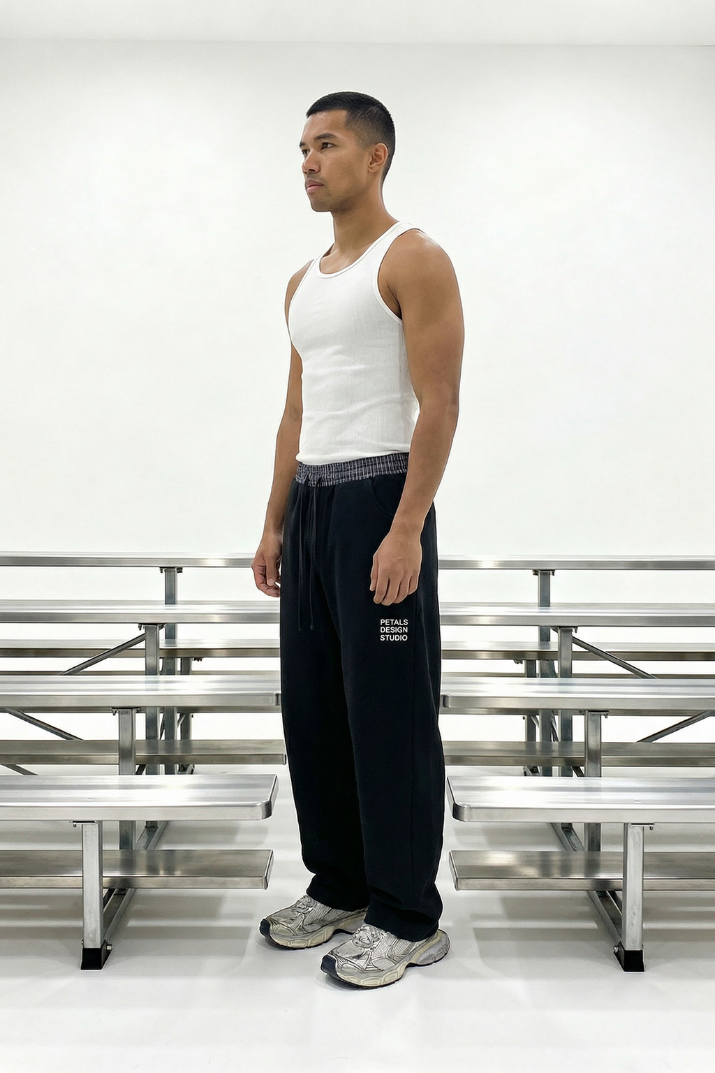 Petals Boxer Sweats in Black